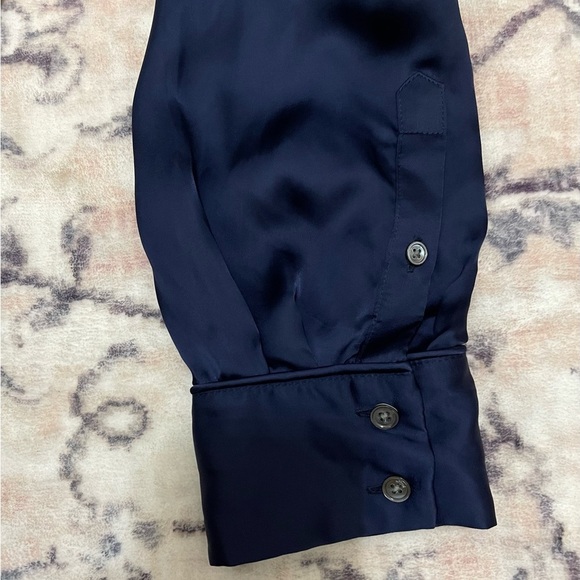 Aritzia Wilfred Effortless Satin Tie-front Blouse NWT Pure Indigo (Navy) - Large - Picture 9 of 11